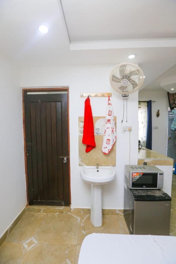 Vogue Nyali Designer Apartment Mombasa Bagian luar foto